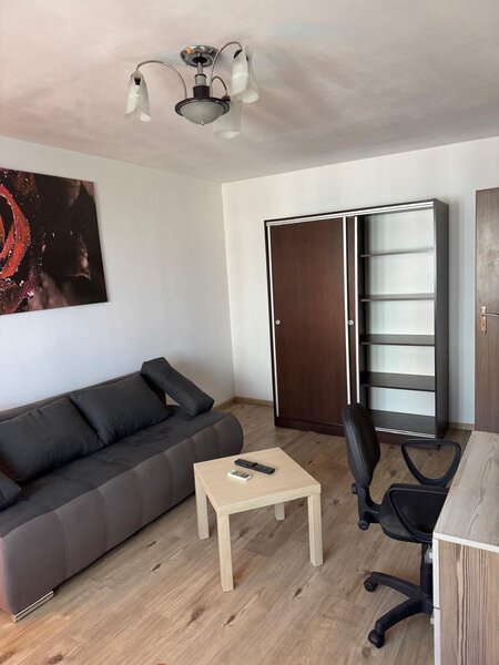 Calea Rahovei, Liceul Bolintineanu, stradal, ac, tv, ocazie!